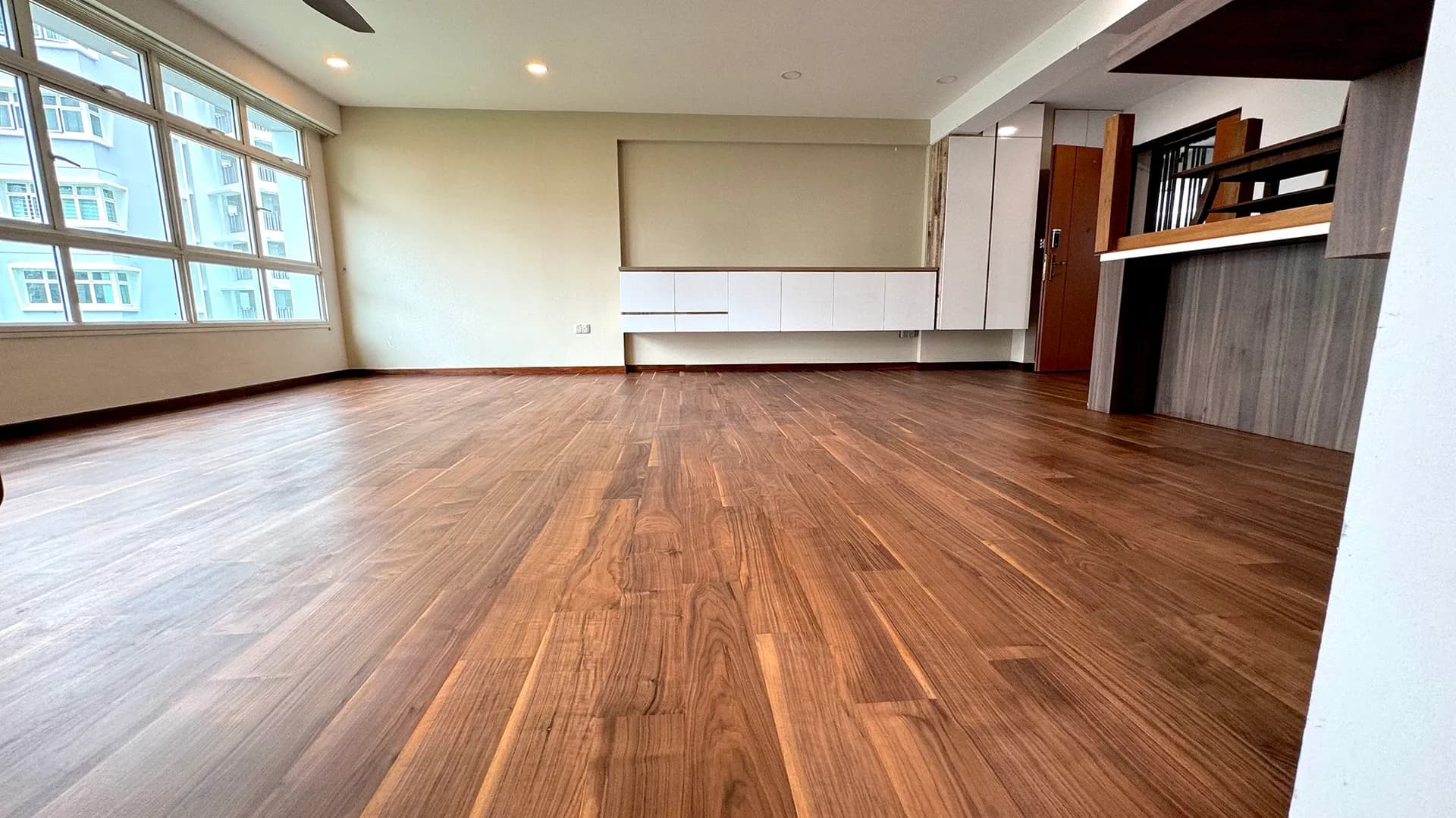 Parquet Floor Polishing in Singapore: How to Restore Worn Timber Floors